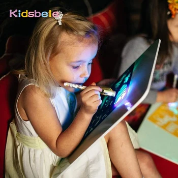 A3 Suur Valguses Helendav Joonestuslaud Kids Mänguasi Tablett Joonistada, Tume Magic Kerge-Lõbus Luminofoorlamp Pliiats Laste Hariduslik Mänguasi